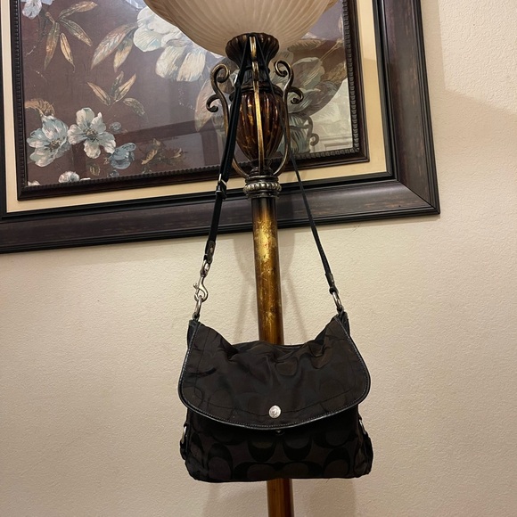 Coach, please check all picture of condition - Picture 3 of 17